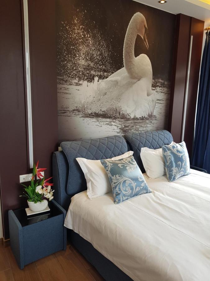 Hotel Whiteswan